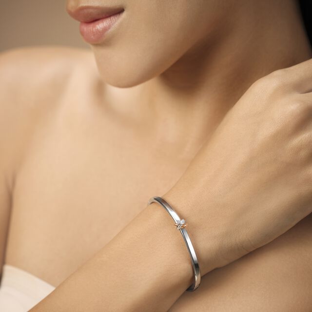My Embrace Platinum Bangle Mini, 1 Diamond,,hi-res image number null